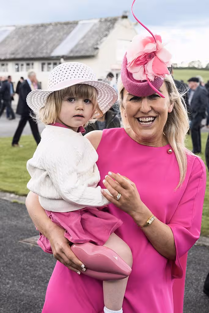 Pictured at the Best Dressed Lady competition at Kilbeggan Races 2017. It was judged by Darren Kennedy and Alison Roe and sponsored by Wineport Lodge. Photo by Paul Sherwood Photography